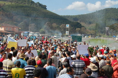 Manifestações em Realeza Café 2 - 01/07 - Portal Caparaó