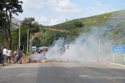 Manifestações em Realeza Café 4 - 01/07 - Portal Caparaó