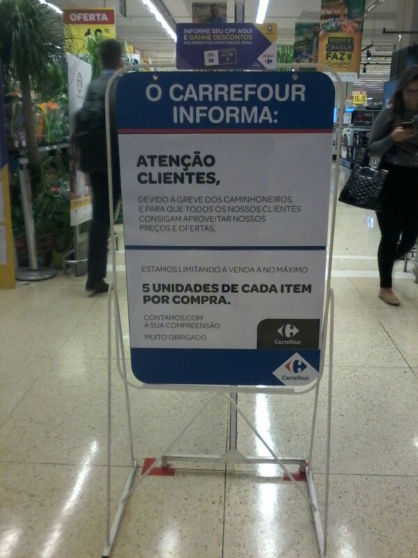 Foto de supermercado em Canoas (RS)