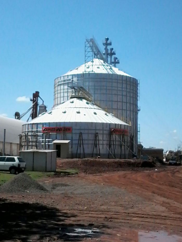 Imagem do dia - Ampliação de armazém em Laguna Carapã (MS)