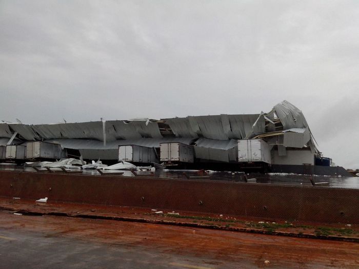 Tempestade em Junqueirópolis, oeste de SP. Foto enviadas por Toninho Vicentin