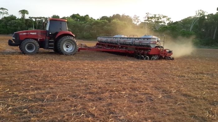 Imagem do dia - Início do plantio de soja na Fazenda Santo André, em Tapurah (MT). Enviado por Maikon Drechsler